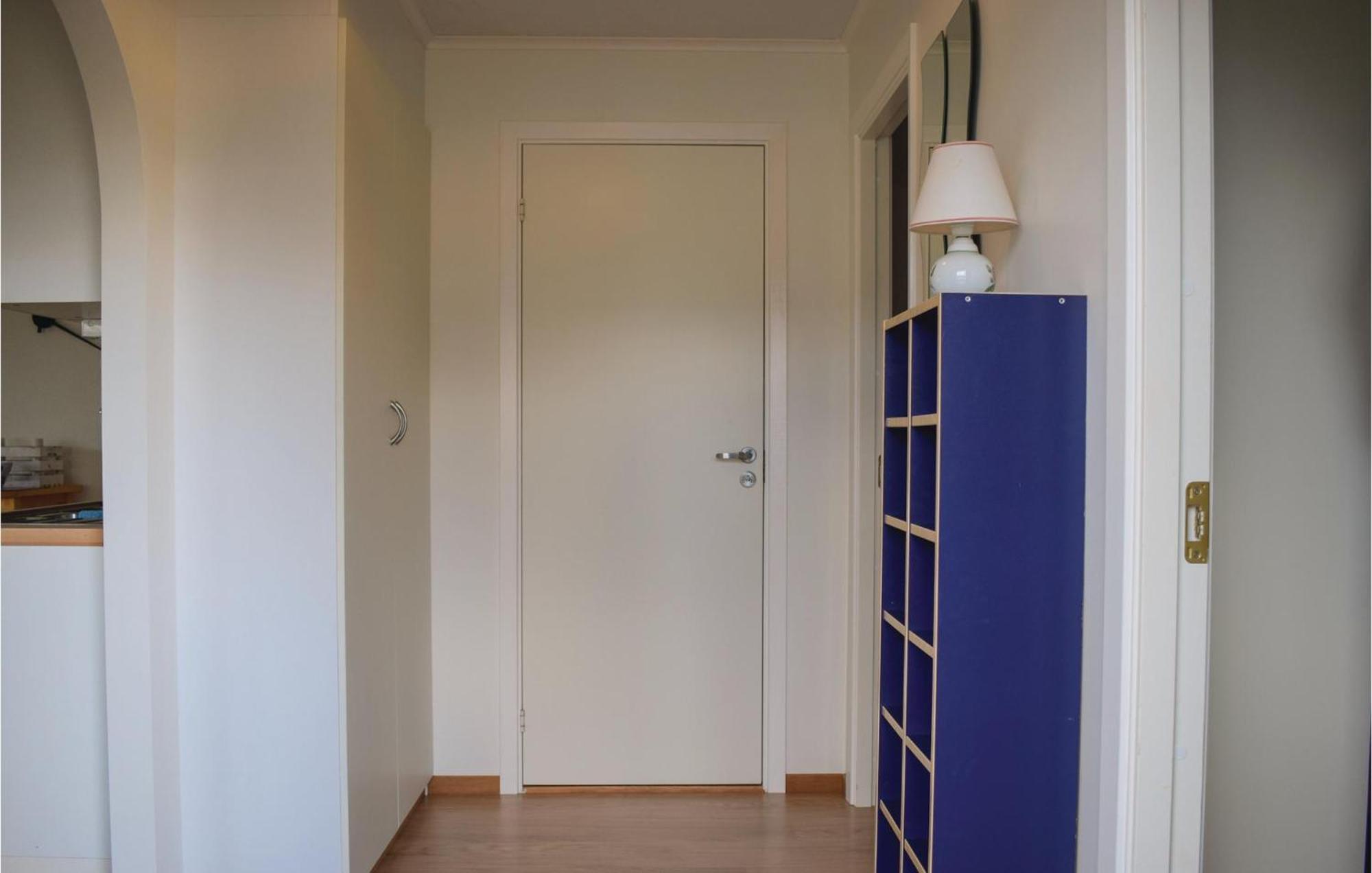 Amazing Home In Loettorp With House Sea View Esterno foto